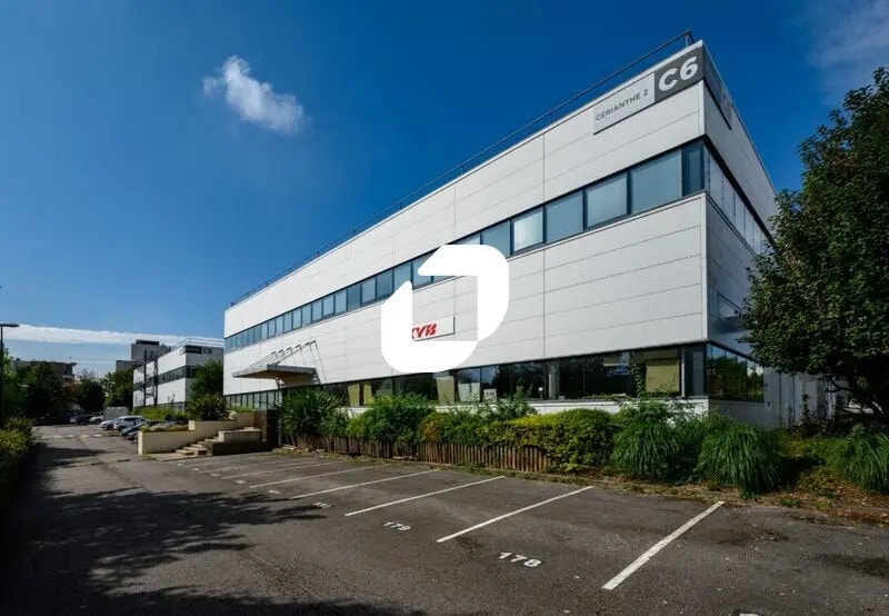 Local d’activités dans Cergy à louer Photo de l’immeuble– Image 1 sur 26