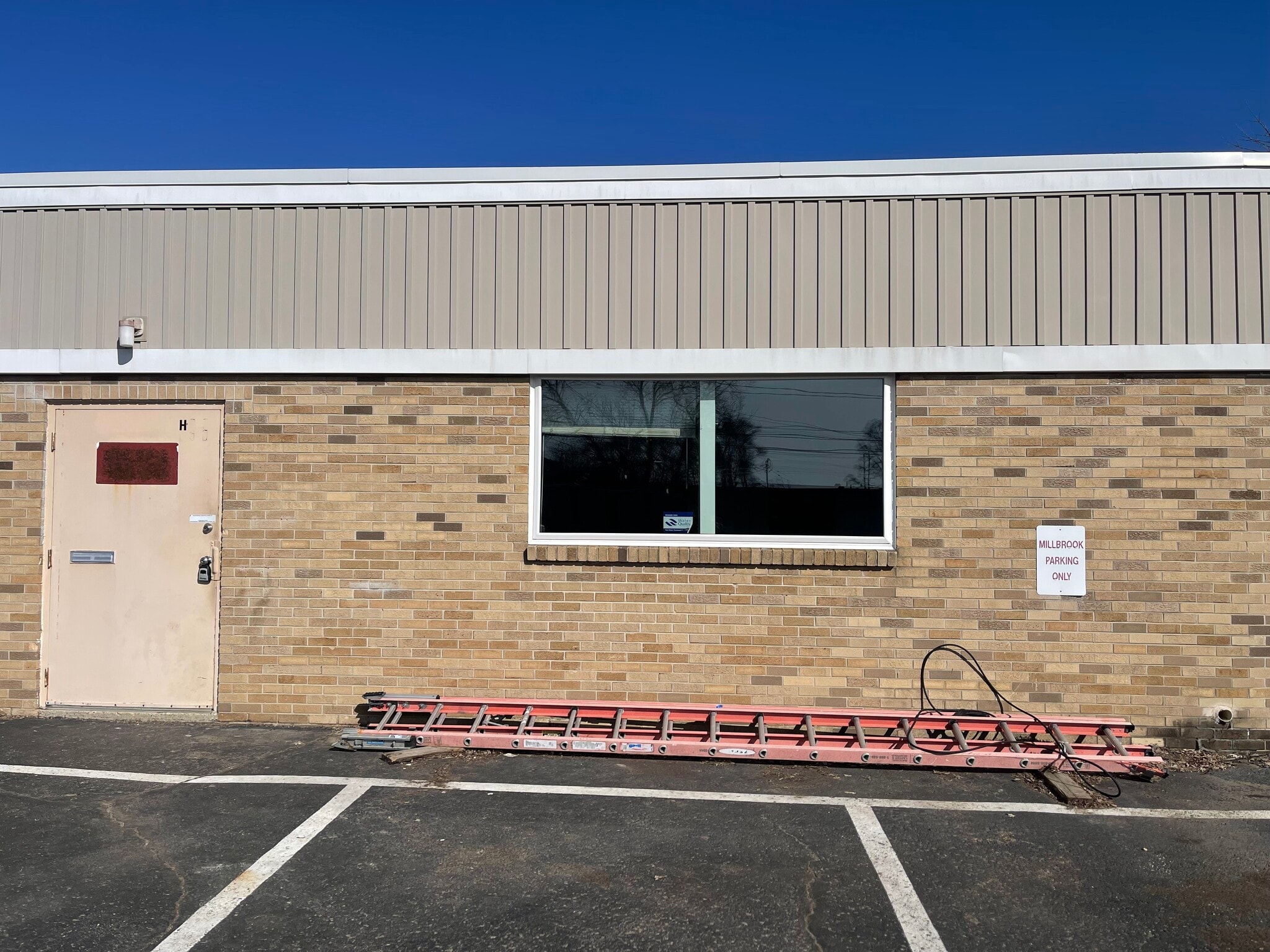 3060 Madison Ave SE, Grand Rapids, MI à vendre Photo intérieure– Image 1 sur 5