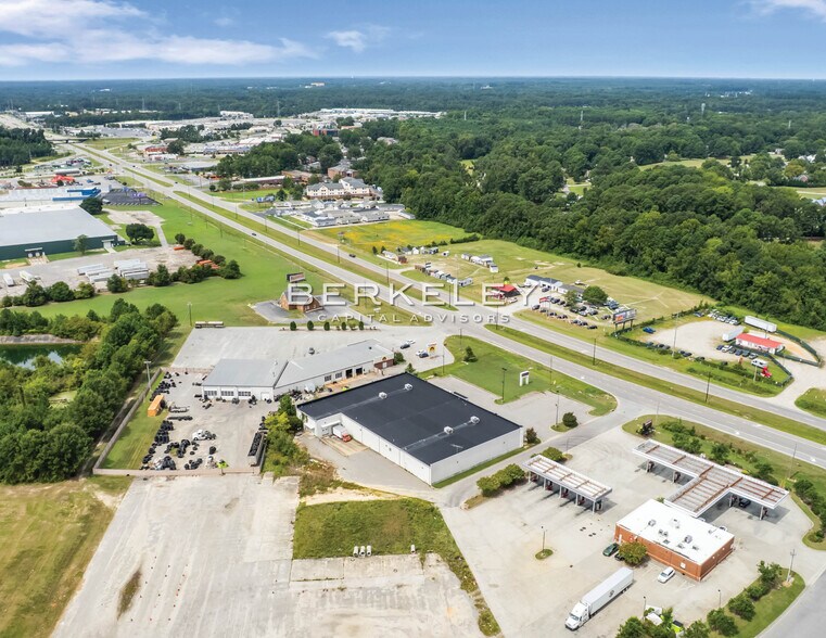 1473 N Wesleyan Blvd, Rocky Mount, NC à louer - Photo de l’immeuble – Image 3 sur 4