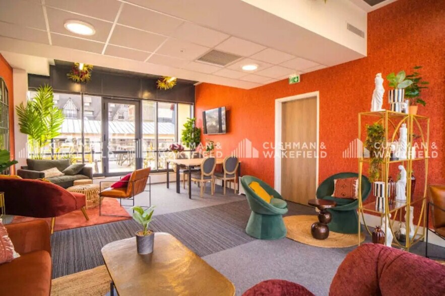 Rue De La Princesse Troubetskoi, Deauville à louer - Photo de l’immeuble – Image 3 sur 8