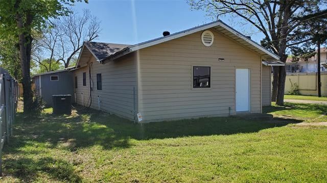 816 E Milam St, Mexia, TX à vendre - Photo de l’immeuble – Image 3 sur 14