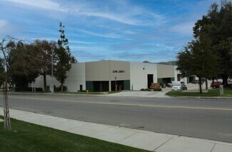 Plus de détails pour 2045 California Ave, Corona, CA - Industriel/Logistique à louer