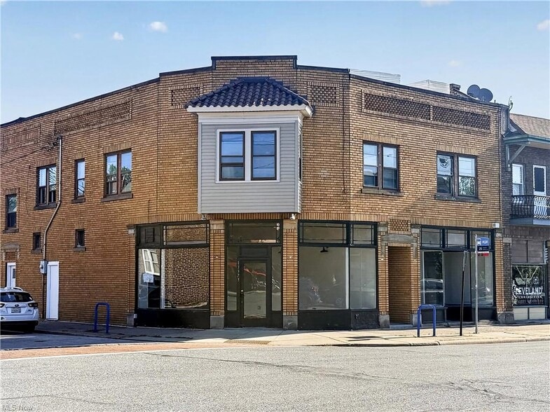 13375 Madison Ave, Lakewood, OH à louer - Photo de l’immeuble – Image 2 sur 16