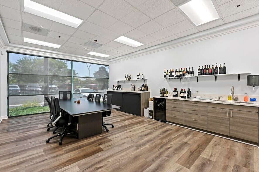 13831 Danielson St, Poway, CA à louer - Photo intérieure – Image 3 sur 7