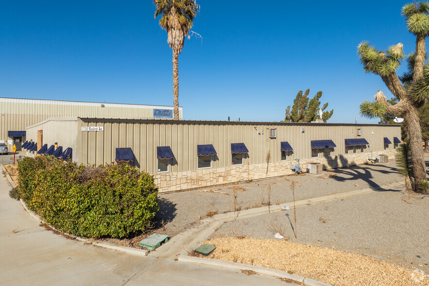 17260 Muskrat Ave, Adelanto, CA à louer - Photo de l’immeuble – Image 2 sur 17