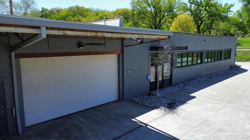 3612 Karnes Rd, Kansas City, MO à louer - Photo de l’immeuble – Image 3 sur 10