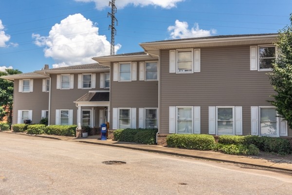 22 Garlington Rd, Greenville, SC à louer - Photo de l’immeuble – Image 3 sur 19