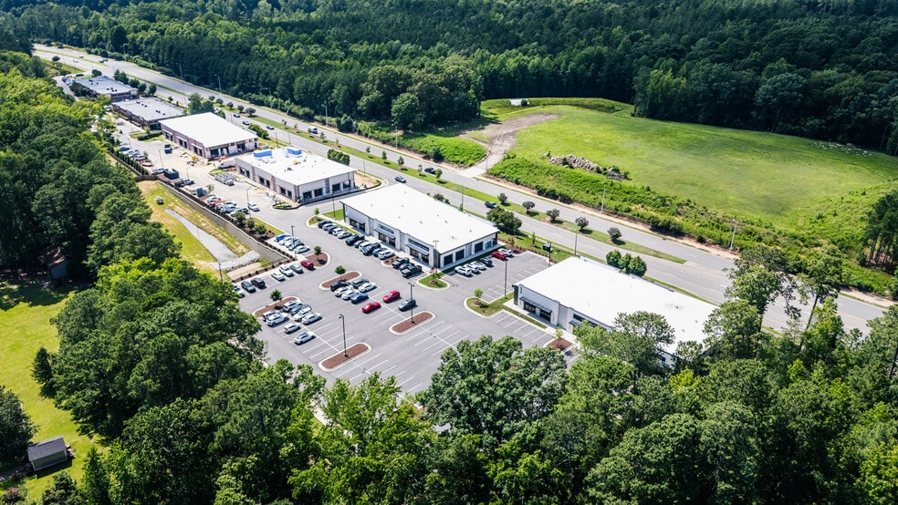 600 Timber Dr E, Garner, NC à louer - Photo de l’immeuble – Image 3 sur 15
