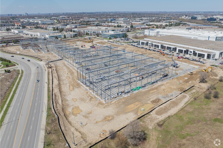 80 Norman Bethune Av, Richmond Hill, ON à louer - Aérien – Image 3 sur 3