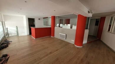 2-8 Rue Coste, Caluire-et-Cuire à louer Photo intérieure– Image 1 sur 4