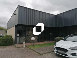 Plus de détails pour Local d'activités à louer