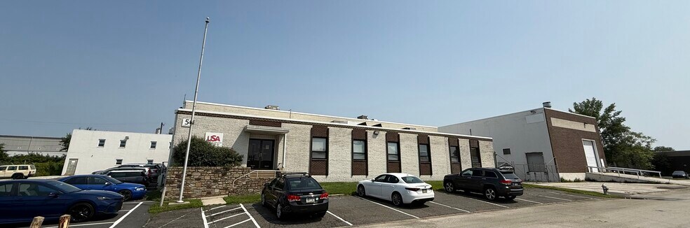 5 Horne Dr, Folcroft, PA à vendre - Photo de l’immeuble – Image 2 sur 10