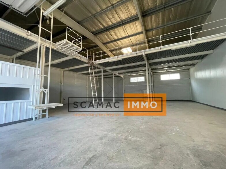 Industriel/Logistique dans Gémenos à louer - Photo de l’immeuble – Image 2 sur 5