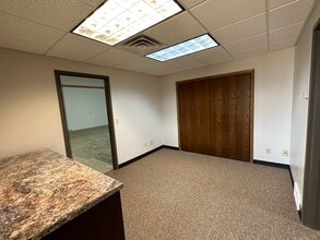 27071 Mueller Place, Sioux Falls, SD à louer Photo intérieure– Image 1 sur 12
