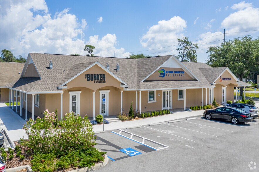 1605 S Alexander St, Plant City, FL à vendre - Photo de l’immeuble – Image 2 sur 3