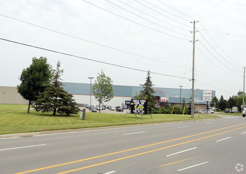 901 Steeles Ave E, Milton, ON à louer - Photo principale – Image 1 sur 9