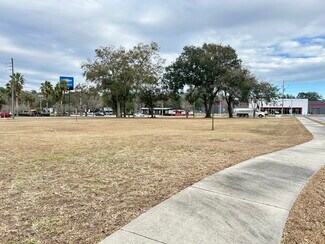 Plus de détails pour 2550 N Main St, Gainesville, FL - Terrain à vendre