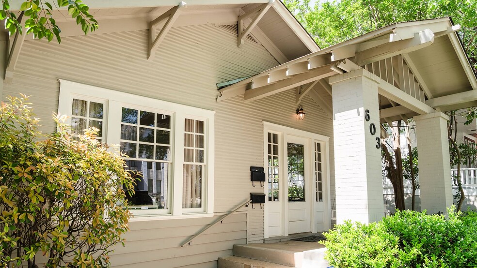 603 W 18th St, Austin, TX à louer - Photo de l’immeuble – Image 2 sur 6