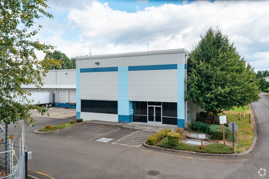 919 N Levee Rd, Puyallup, WA à louer - Photo de l’immeuble – Image 2 sur 5