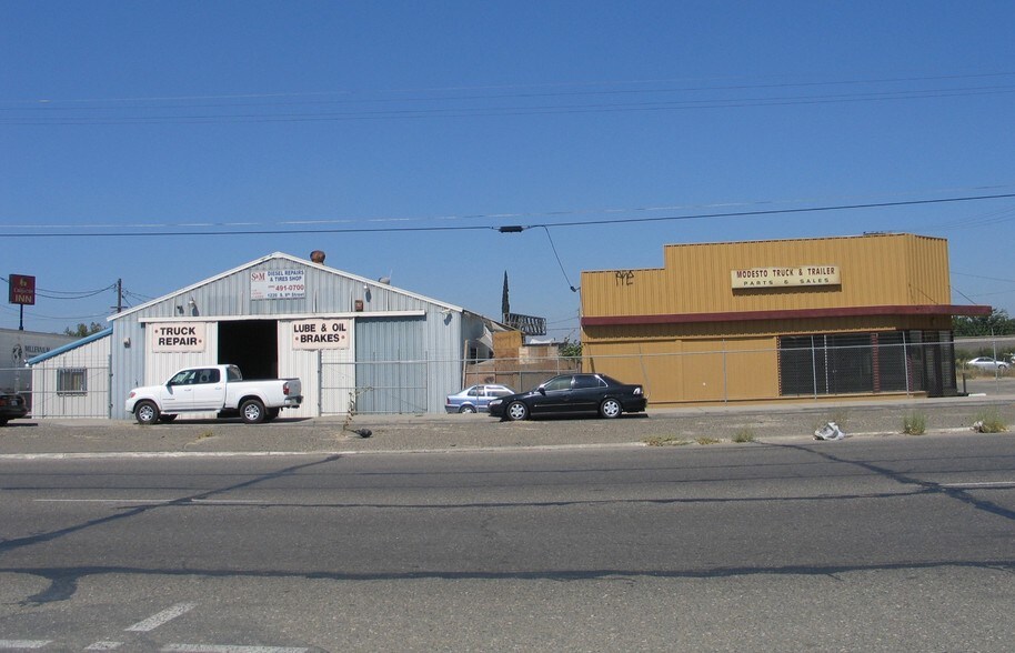 1220 S 9th St, Modesto, CA à louer - Photo de l’immeuble – Image 3 sur 3