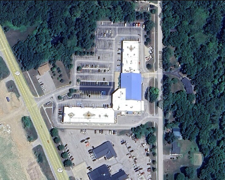 4624-4660 N M-37 Hwy, Middleville, MI à vendre - Photo de l’immeuble – Image 3 sur 10