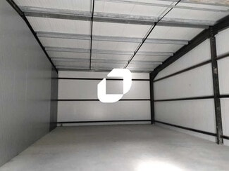 Plus de détails pour Local d'activités à louer