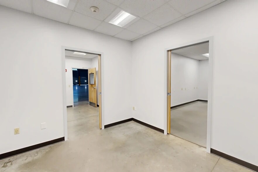 12400 Presidents Ct, Jacksonville, FL à louer - Numérisation 3D Matterport – Image 3 sur 24