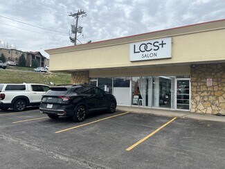 Plus de détails pour 521-601 NW Englewood Rd, Kansas City, MO - Local commercial à louer