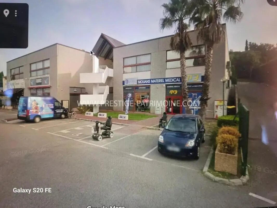 Local commercial dans Mouans-Sartoux à louer Photo de l’immeuble– Image 1 sur 5
