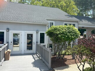 Plus de détails pour 74 Northeastern Blvd, Nashua, NH - Bureau à vendre
