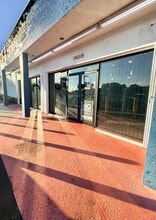 7685 Pines Blvd, Pembroke Pines, FL à louer Photo intérieure– Image 2 sur 8