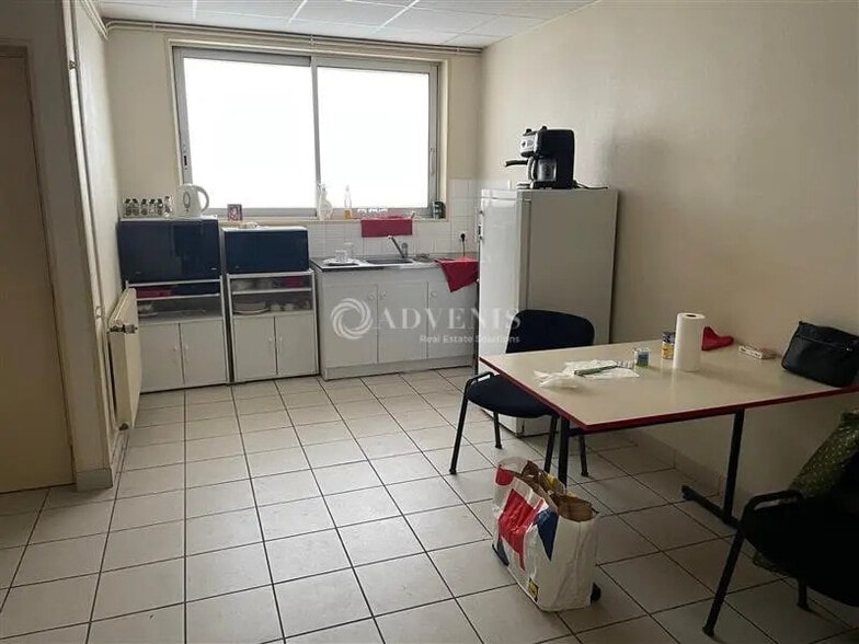 Local d’activités dans Bourges à louer - Photo intérieure – Image 3 sur 6