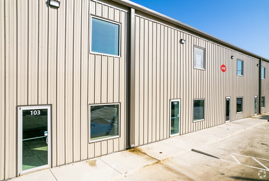 4603 N Stahl Park, San Antonio, TX à louer - Photo de l’immeuble – Image 3 sur 5