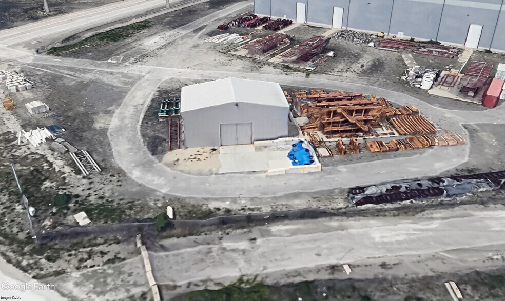 219 Riley Rd, East Chicago, IN à louer - Photo de l’immeuble – Image 2 sur 7