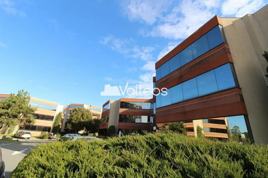 17 Avenue Didier Daurat, Blagnac à louer - Photo de l’immeuble – Image 1 sur 40