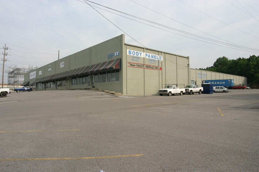 478 Allied Dr, Nashville, TN à louer - Photo de l’immeuble – Image 2 sur 17