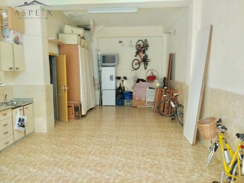 Local commercial dans Aspe à vendre - Photo intérieure – Image 1 sur 5