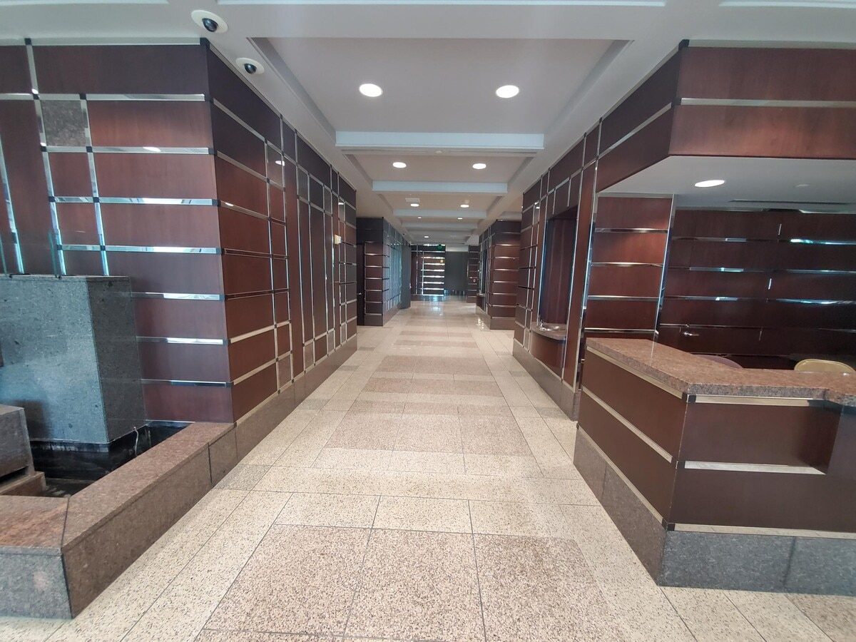 View Photo