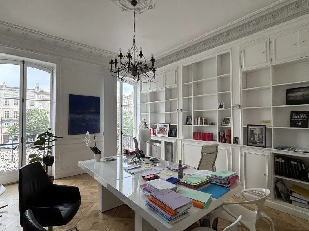 Bureau dans Bordeaux à louer Photo intérieure– Image 1 sur 9