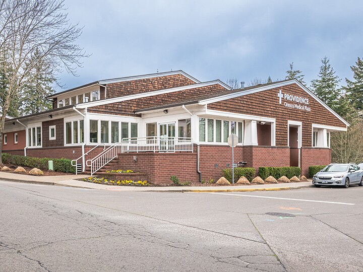 5555 NE Elam Young Pky, Hillsboro, OR à vendre - Photo de l’immeuble – Image 1 sur 7