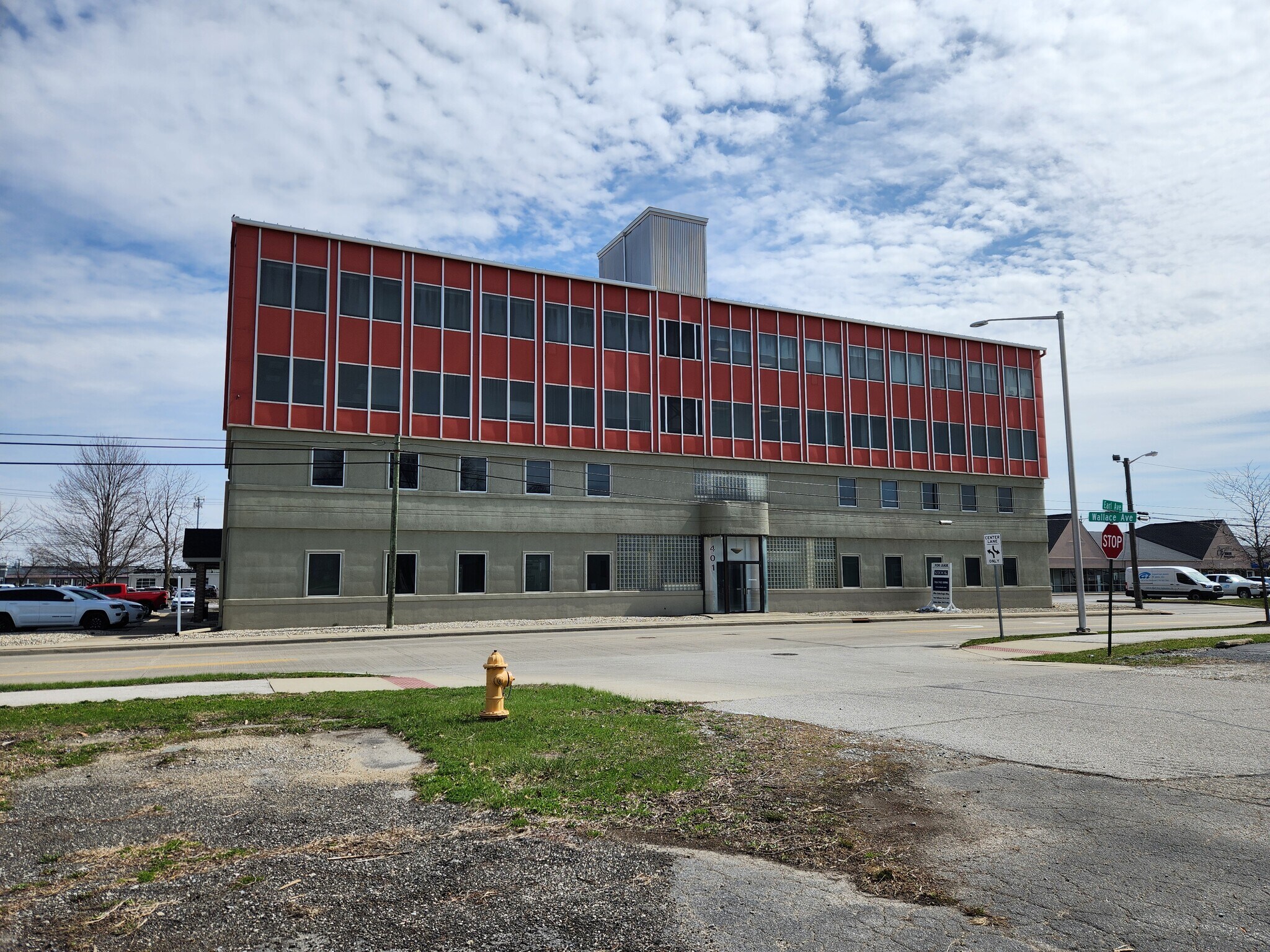 401 S Earl Ave, Lafayette, IN à louer Photo principale– Image 1 sur 19