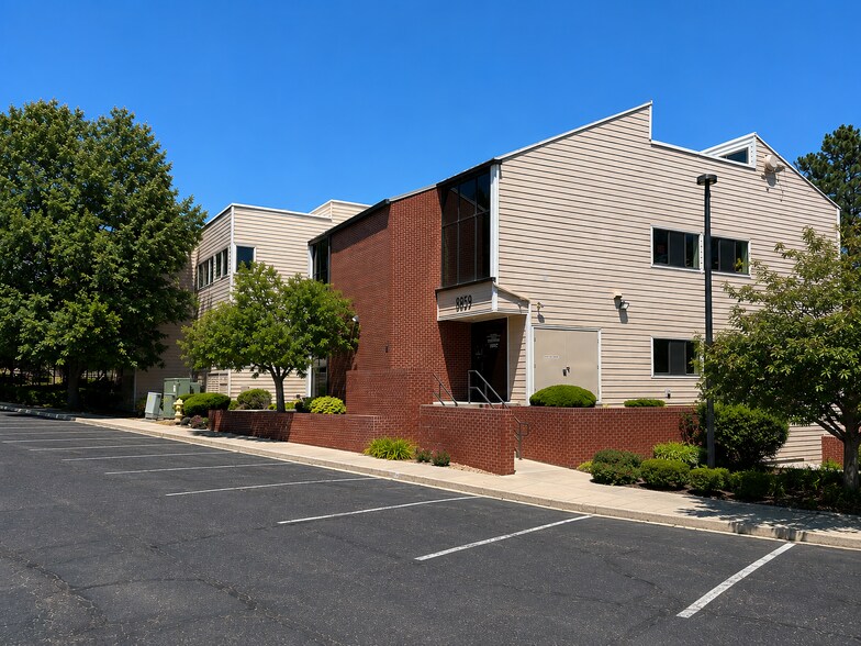 8853-8859 Fox Dr, Thornton, CO à vendre - Photo de l’immeuble – Image 3 sur 6