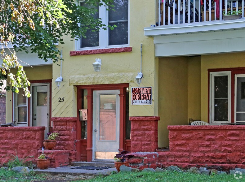 25 West Ave S, Hamilton, ON à vendre - Photo de l’immeuble – Image 3 sur 3