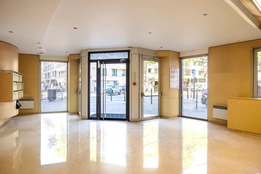Bureau dans Boulogne-Billancourt à louer - Hall d’entrée – Image 2 sur 6