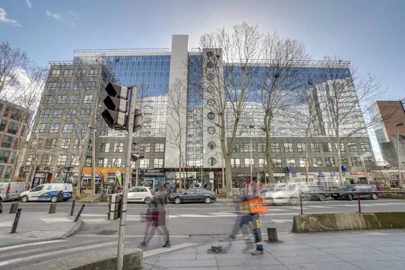 Bureau dans Montreuil à louer Photo de l’immeuble– Image 1 sur 8