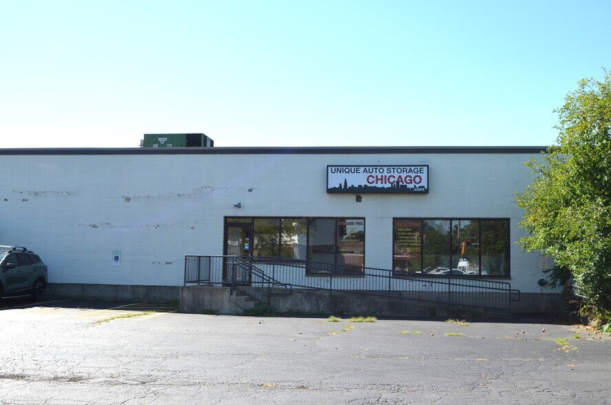 3545-3575 Grand Ave, Gurnee, IL à louer - Photo de l’immeuble – Image 1 sur 7