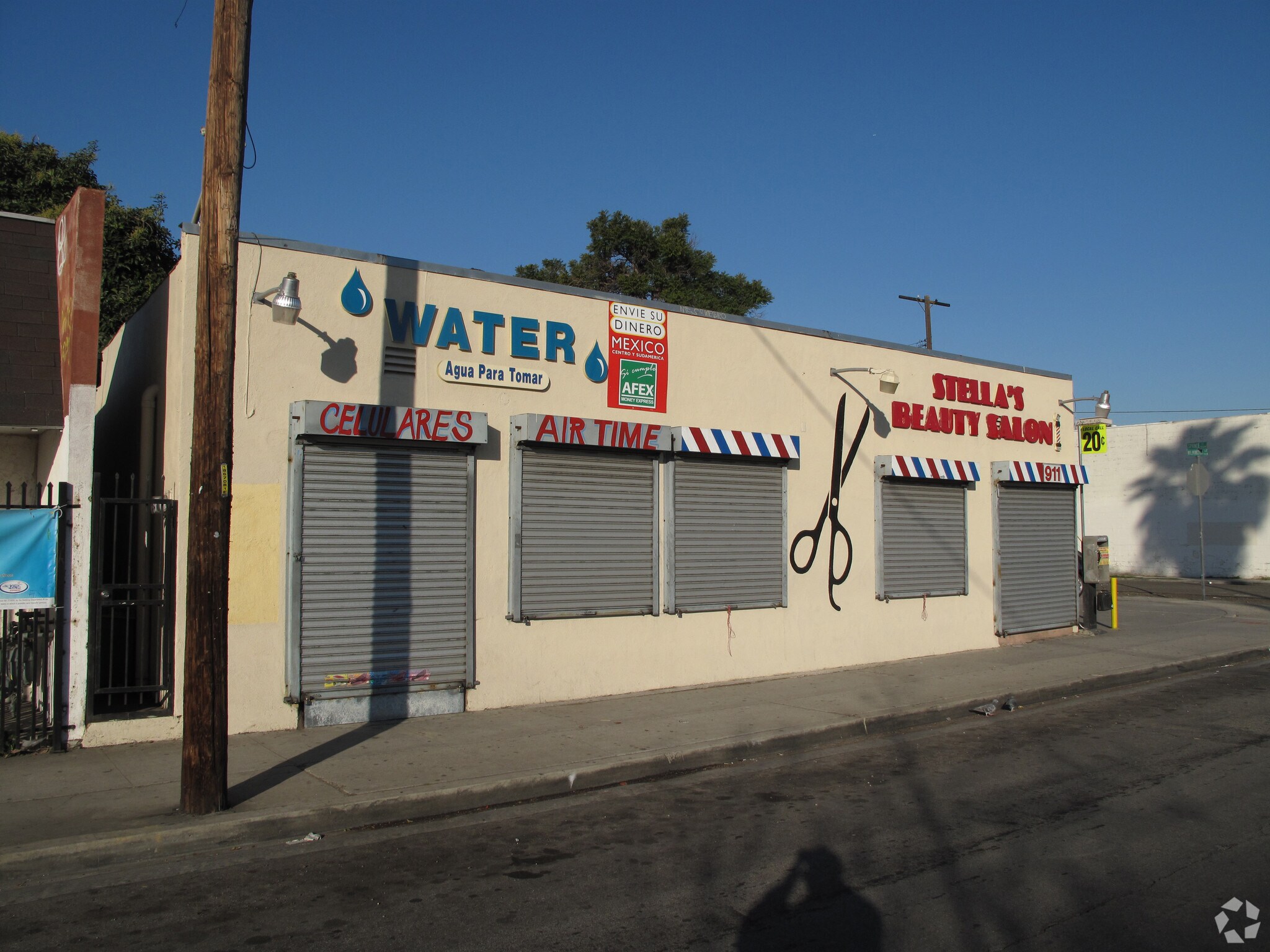 911 N Wilmington Ave, Compton, CA à vendre Photo principale– Image 1 sur 16