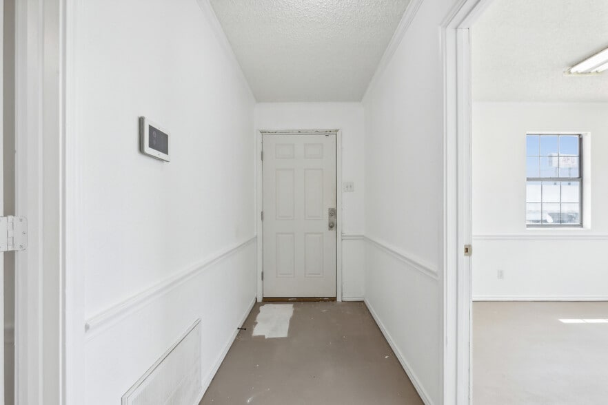 113 Coad St, Fort Worth, TX à louer - Photo intérieure – Image 2 sur 18
