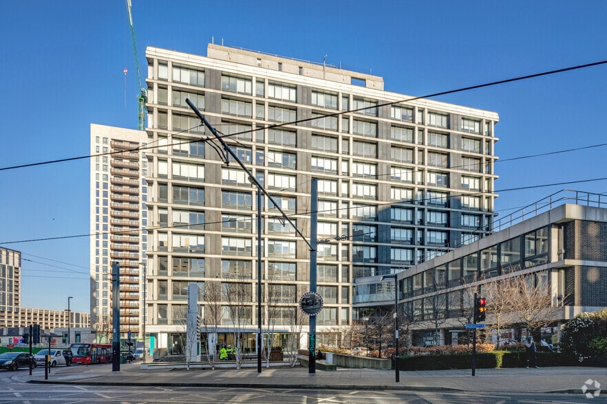 Addiscombe Rd, Croydon à louer - Photo principale – Image 1 sur 5