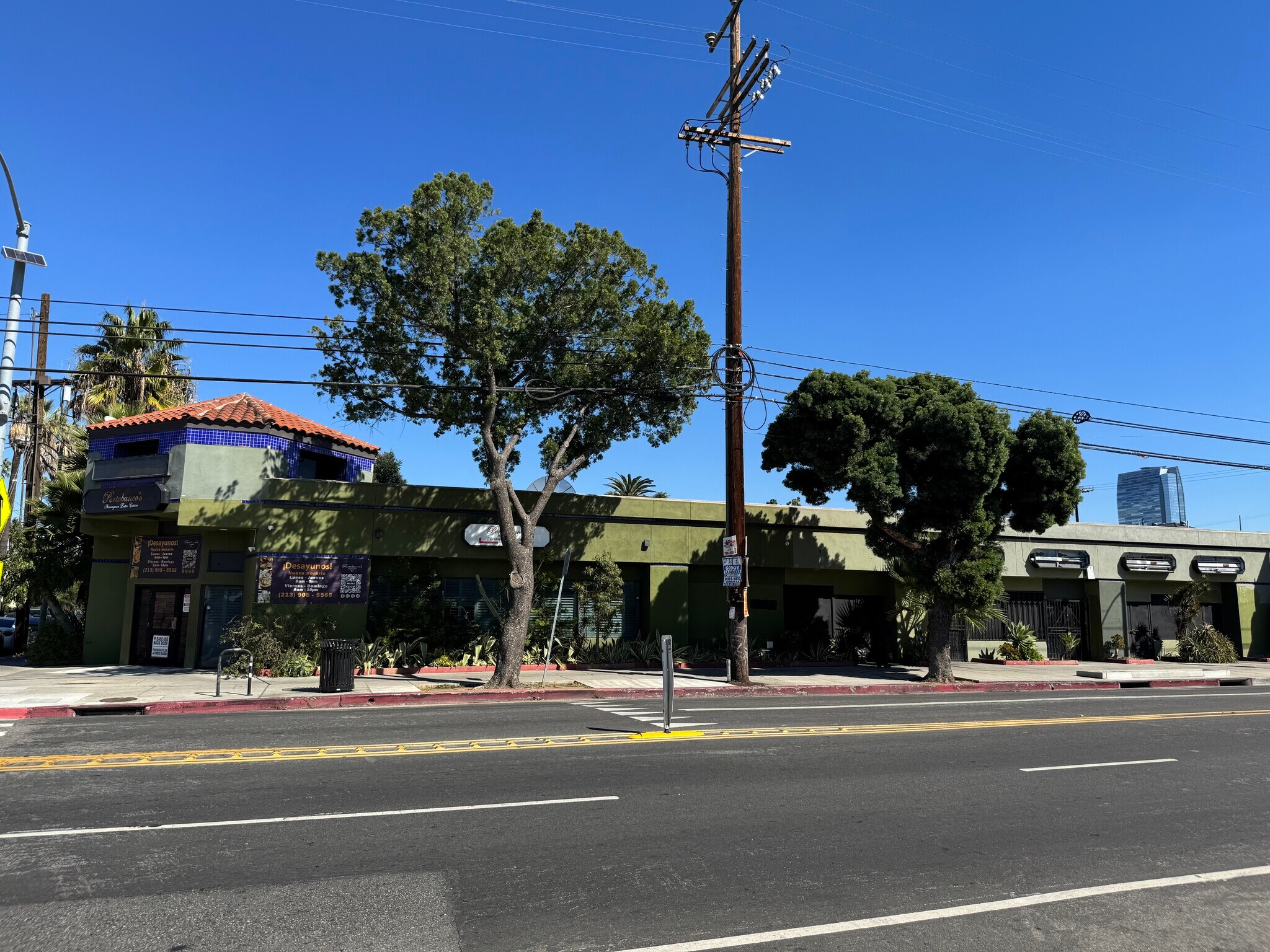 1215-1229 Venice Blvd, Los Angeles, CA à louer Photo principale– Image 1 sur 3